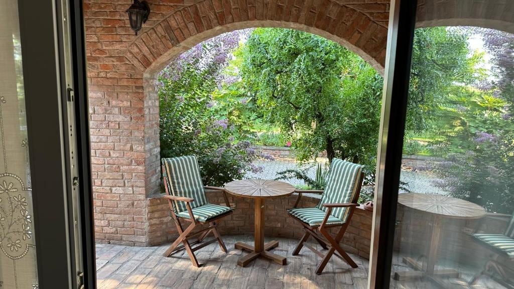 La terrazza e il glicine